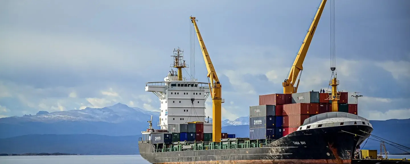kapal kontainer FCL dari China ke Indonesia