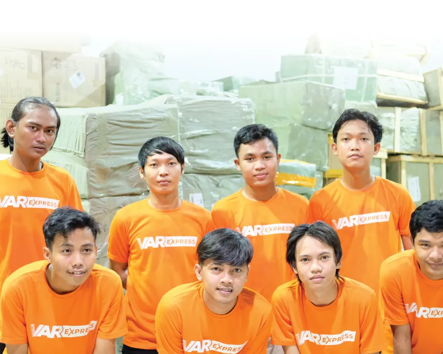 tim VAR Express yang membantu pembayaran ke supplier China
